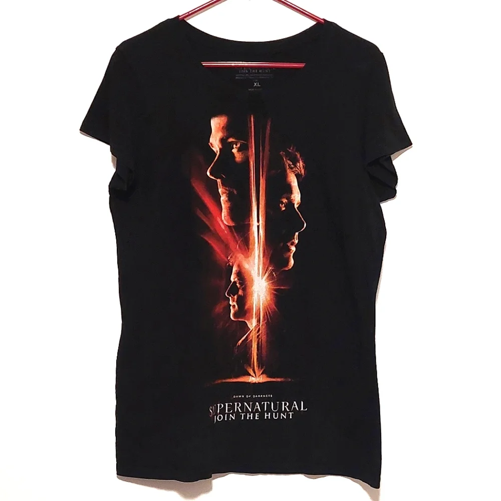 ⚡Supernatural "Join The Hunt" Women's Jr. Black Short Sleeved Graphic Tee EUC XL - Picture 2 of 6